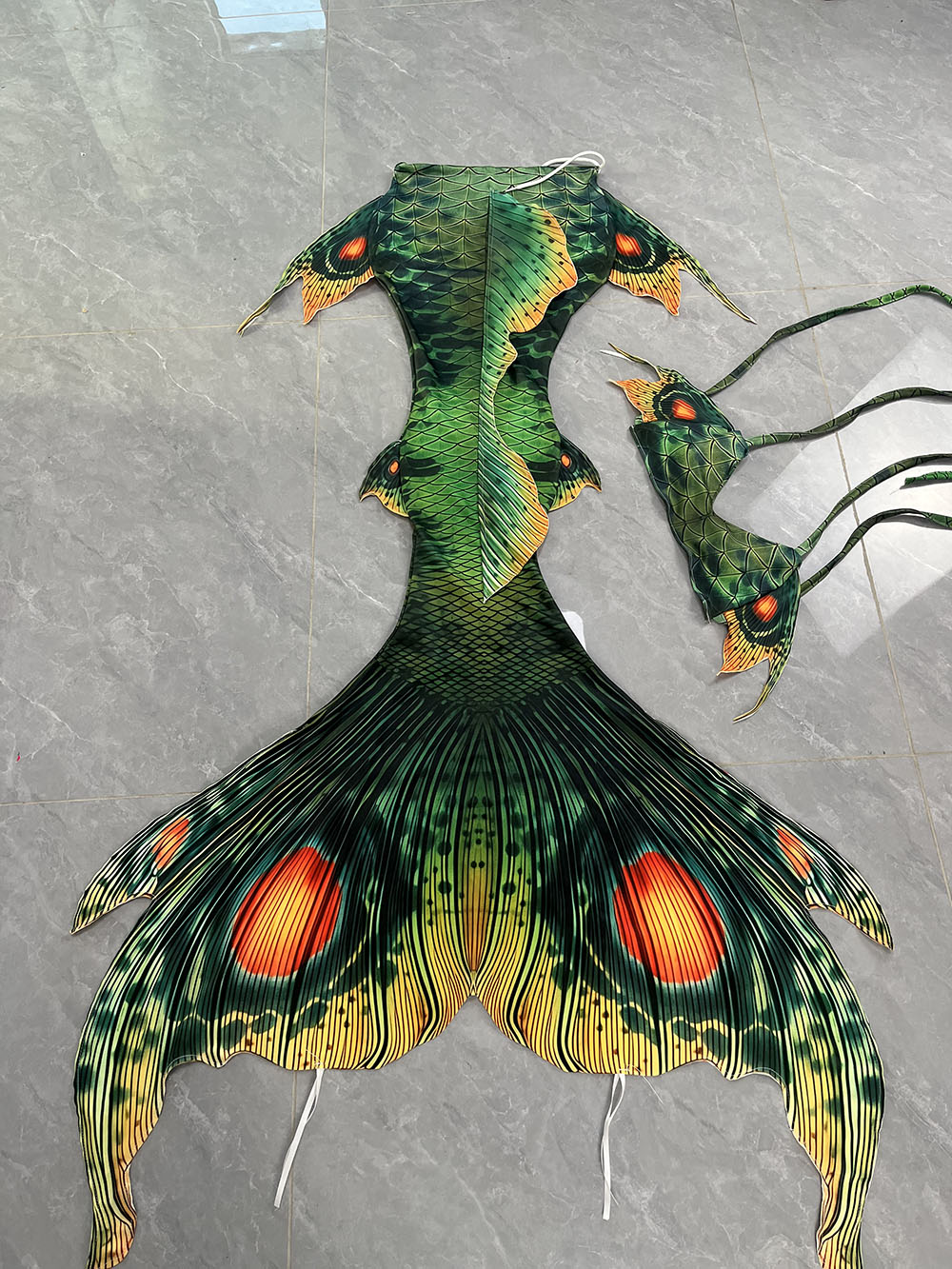 Original Color Mermaid Tail Me - Aquarium & Marine Science Center 评论和价格
